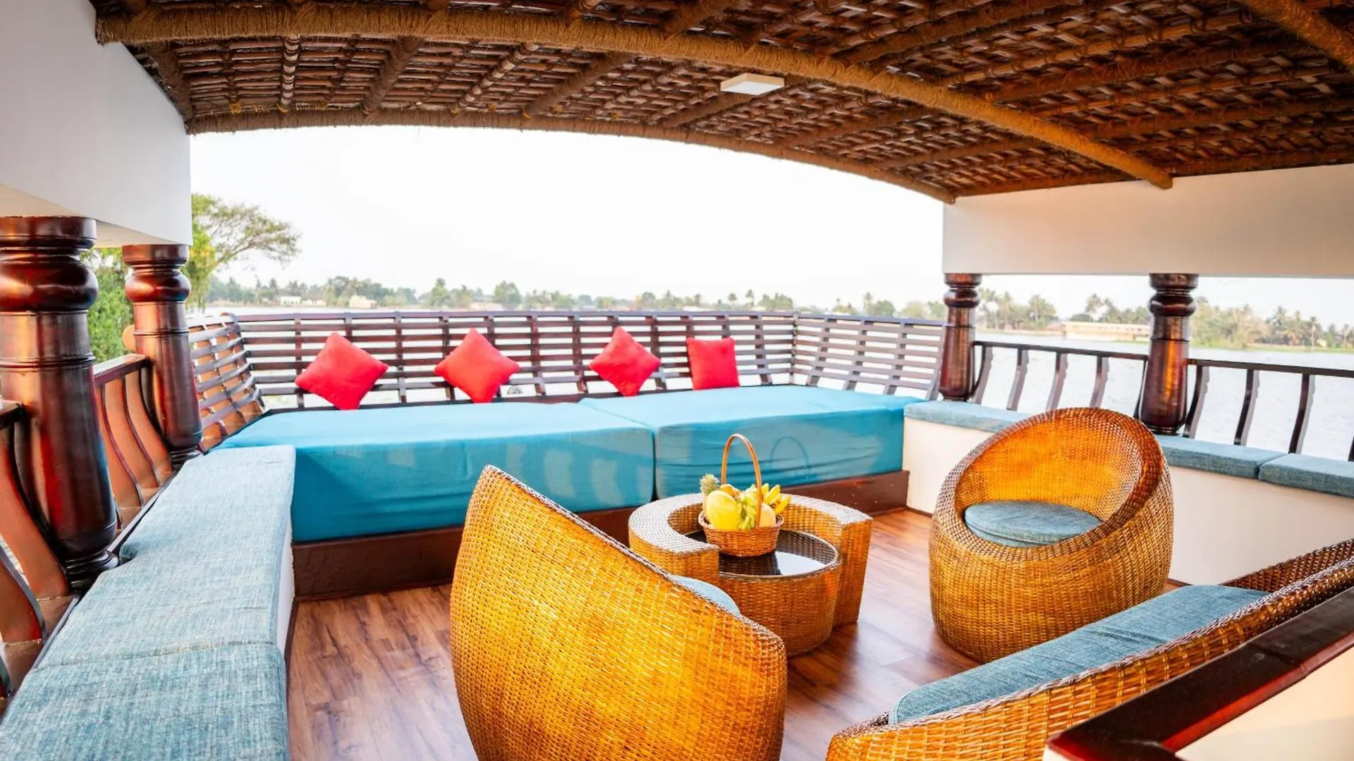 Why Not Houseboat Hotel Alappuzha India