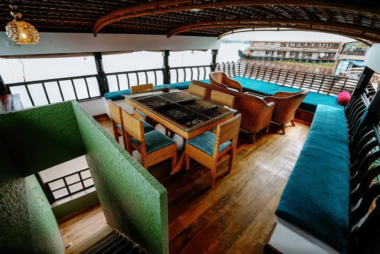 Why Not Houseboat Hotel Alappuzha