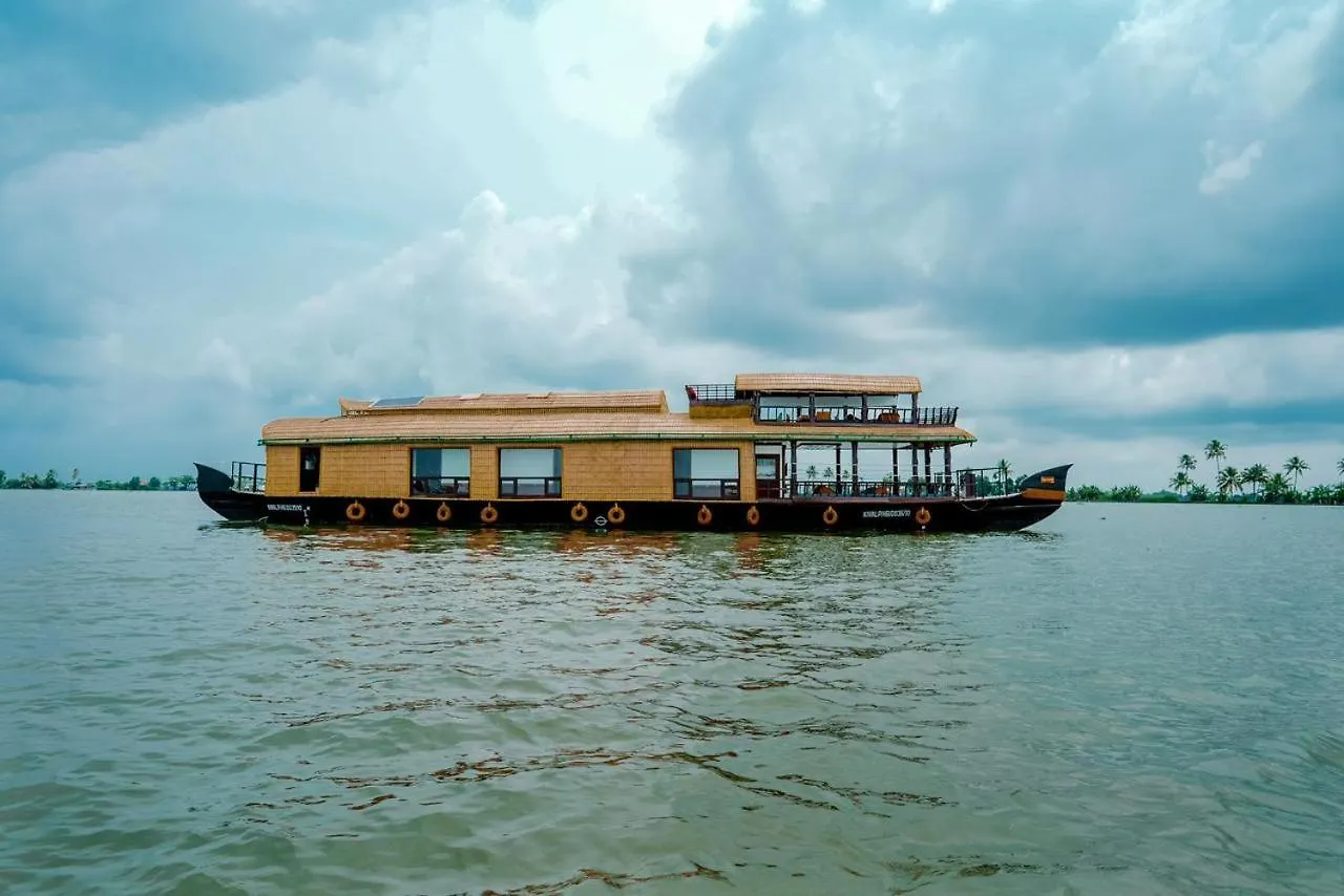 Why Not Houseboat Hotel Alappuzha India